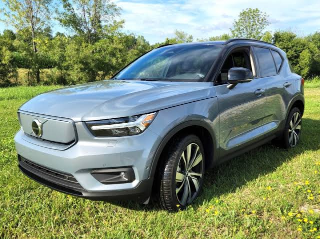 2022 Volvo XC40